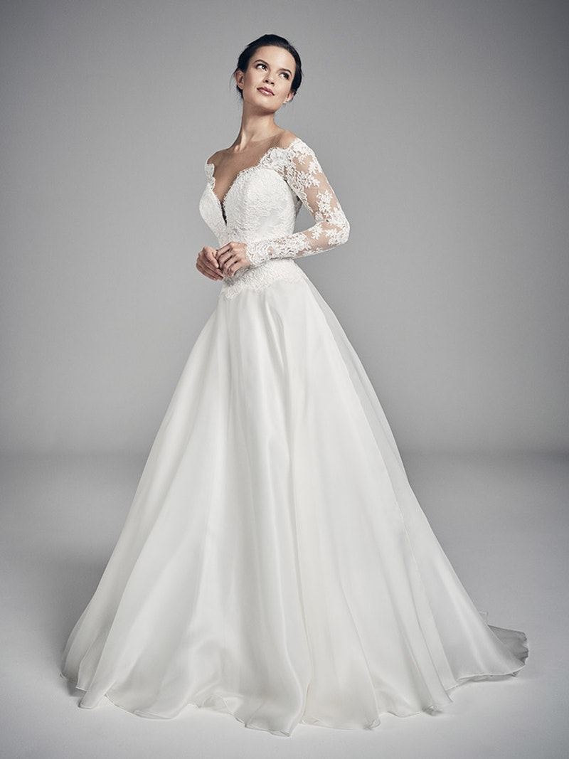 Suzanne Neville Wedding Dresses Eleganza Sposa Savannah