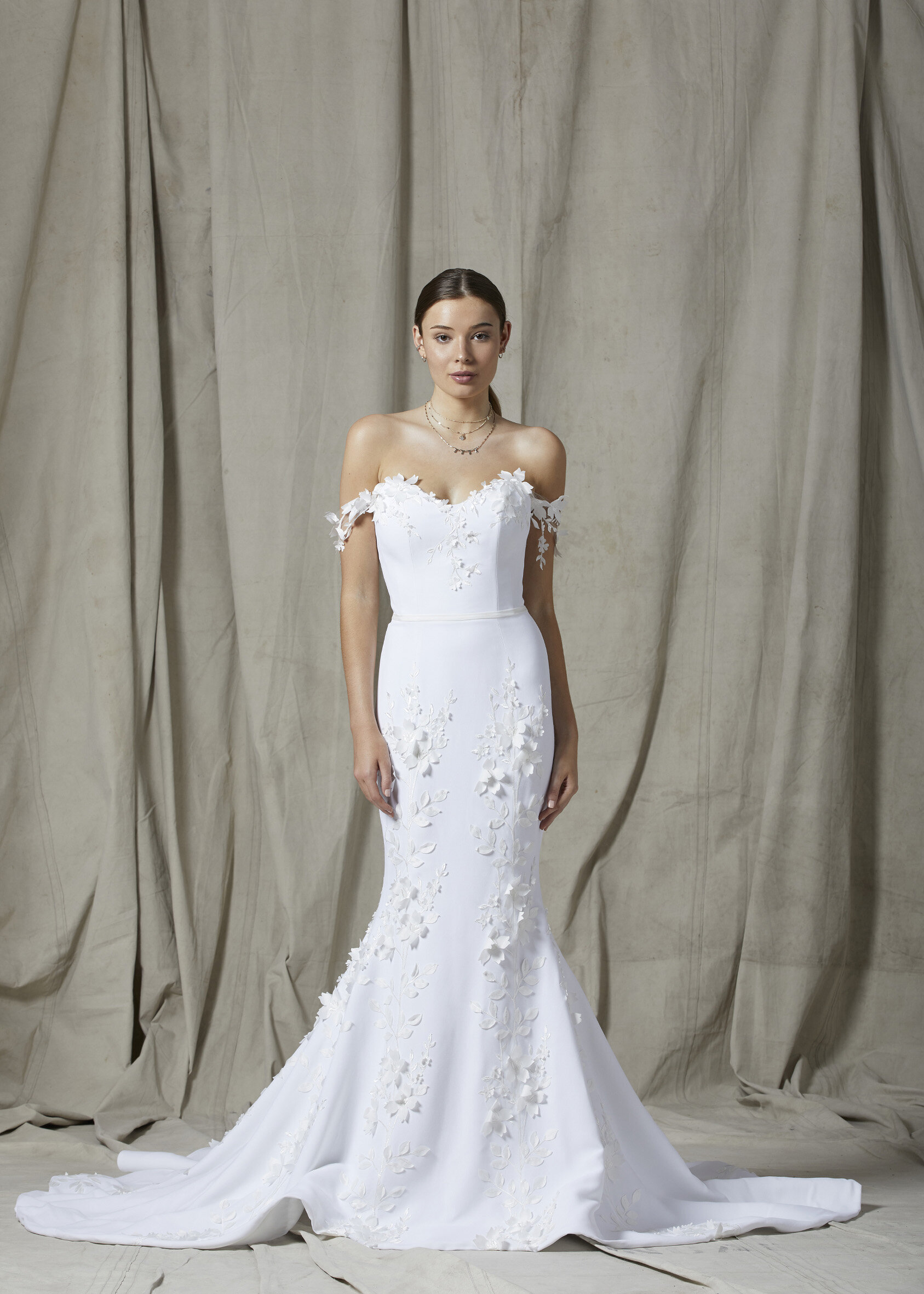 Glasgow Boho Wedding Dresses | Eleganza Sposa