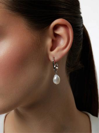 Jewellery Pearl Drop Earrings #2 thumbnail